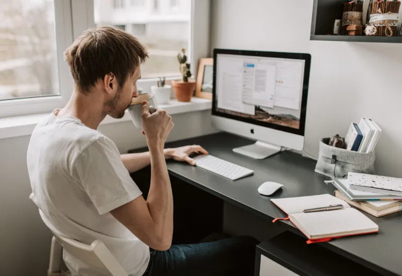 Hybridarbeit von zu Hause aus arbeiten